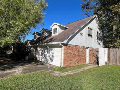 A home in League City