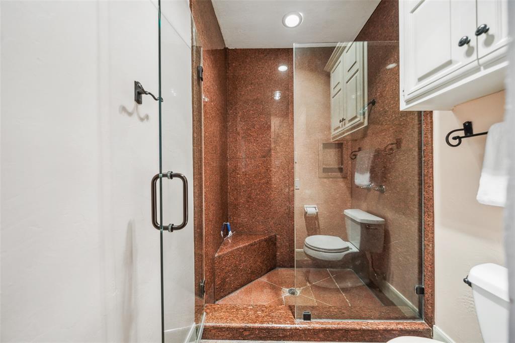 26 Russet Wood Court, The Woodlands, Texas image 28