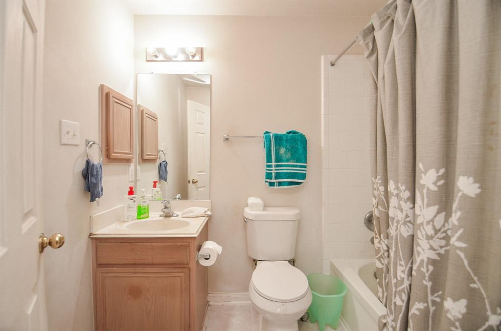 7011 Westover Ridge Drive, Houston, Texas image 21