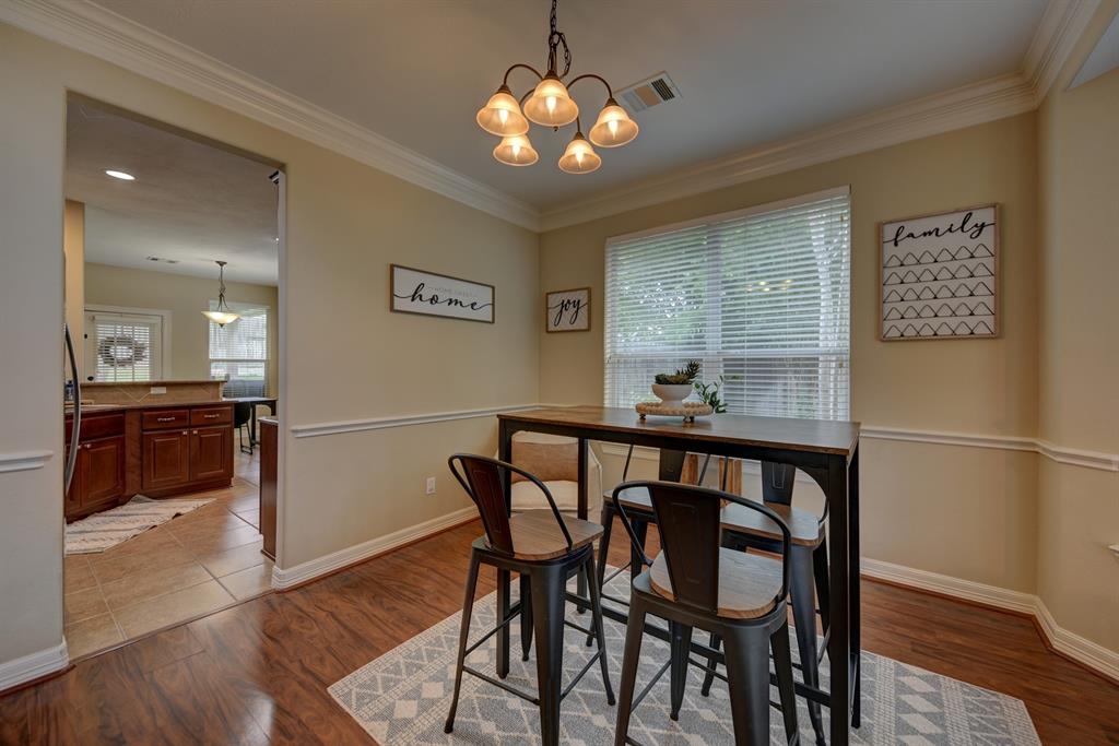 1117 Walnut Bend, Brenham, Texas image 7