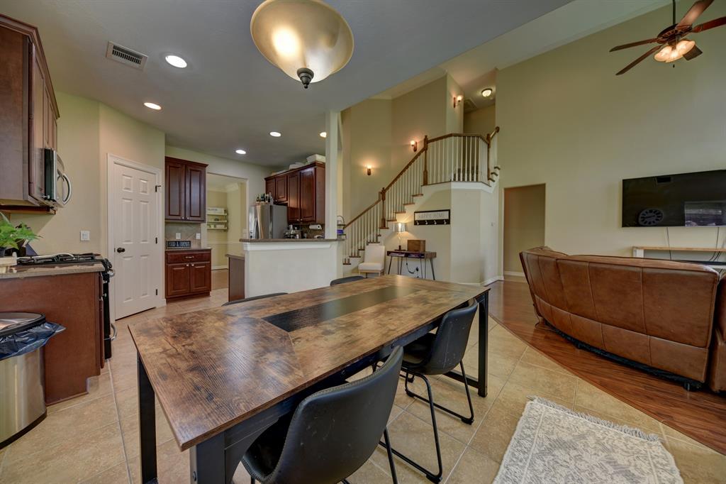 1117 Walnut Bend, Brenham, Texas image 12