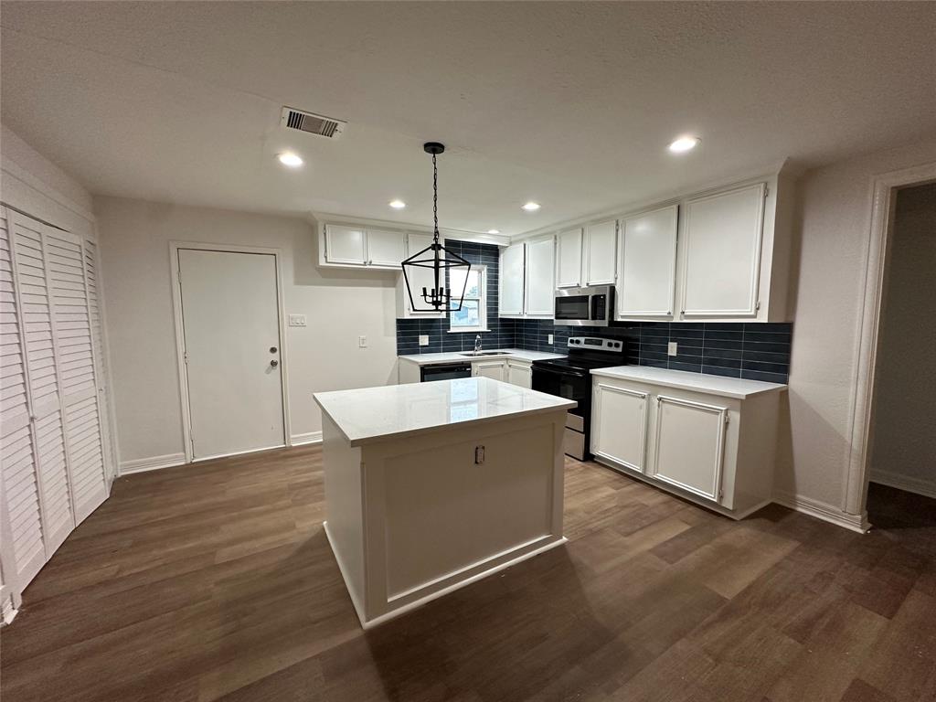2811 Avenue C, Dickinson, Texas image 12
