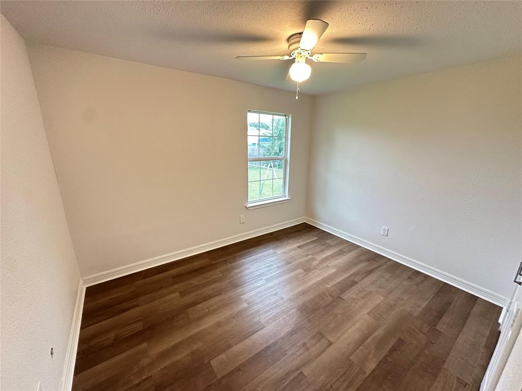 2811 Avenue C, Dickinson, Texas image 6