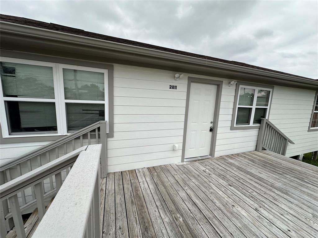 2811 Avenue C, Dickinson, Texas image 3