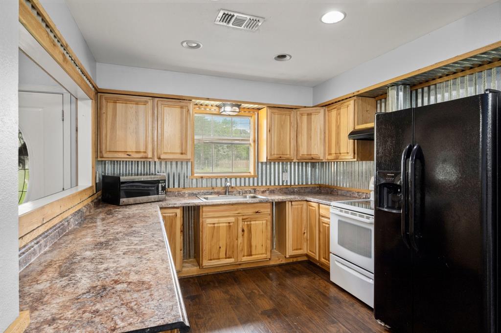 8911 Carraway Lane, Magnolia, Texas image 8