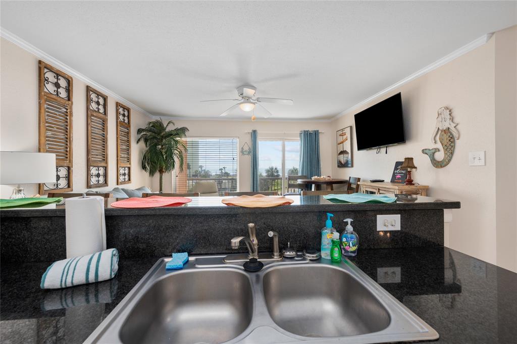 9520 Seawall Boulevard #226, Galveston, Texas image 11