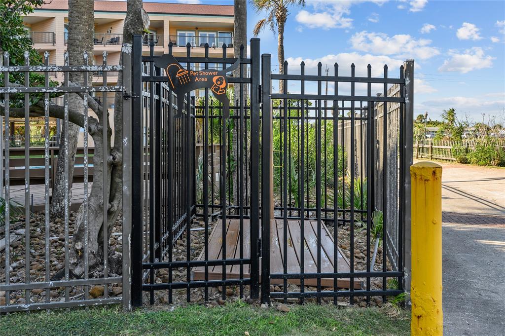 9520 Seawall Boulevard #226, Galveston, Texas image 30