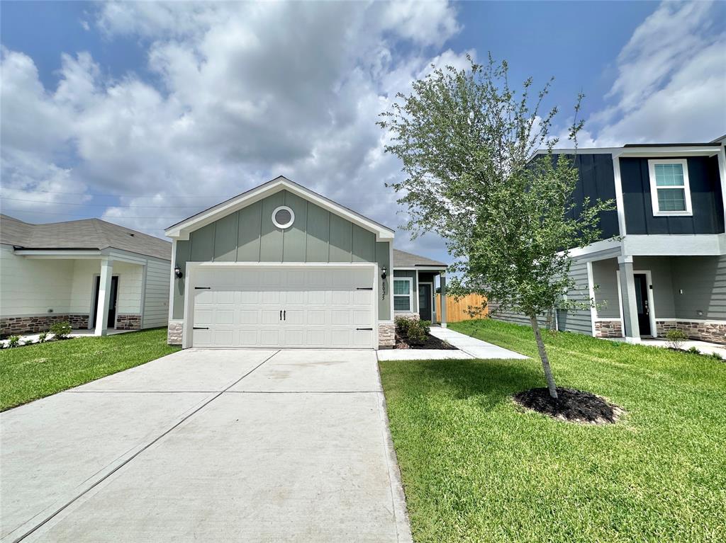 8025 Alpine Bearberry Drive, Houston, Texas image 1