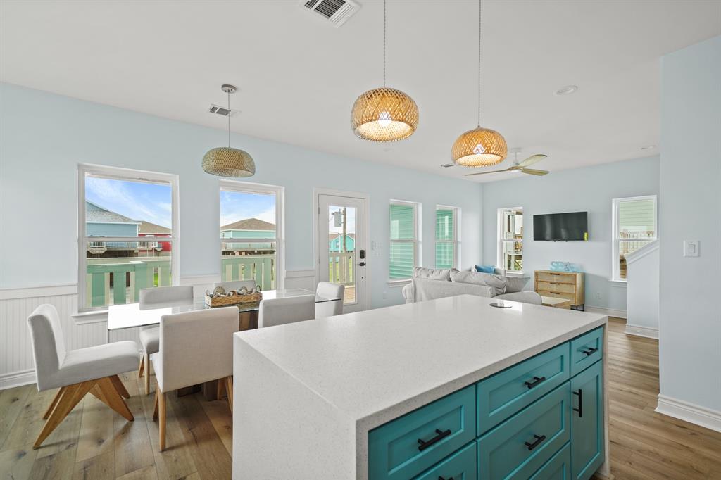 4411 Ranger Drive, Crystal Beach, Texas image 13