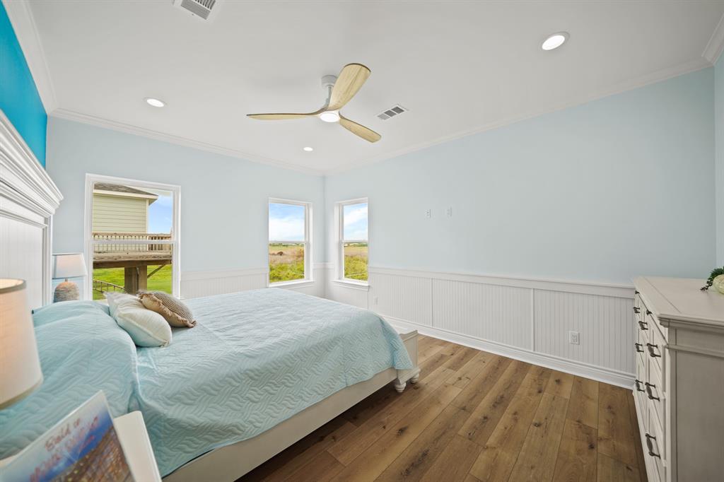 4411 Ranger Drive, Crystal Beach, Texas image 19