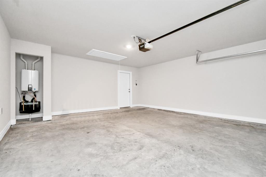 10145 Cabo Del Sol Drive, Cleveland, Texas image 12