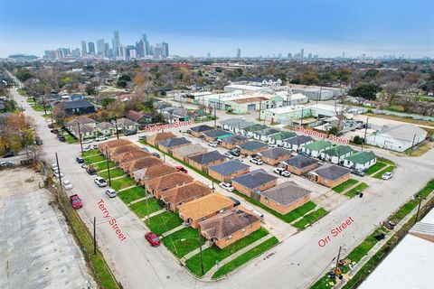 1419 Halpern Street Houston TX 77009