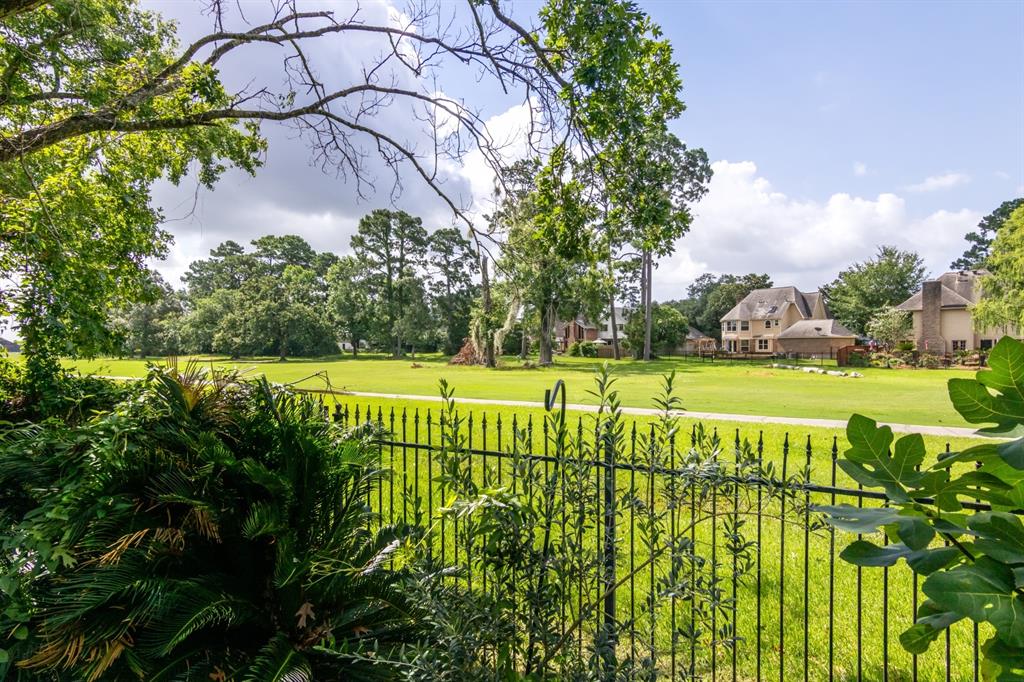 8414 Atascocita Lake Way