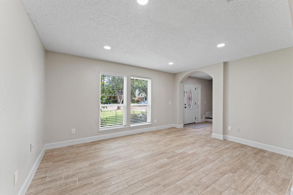 4519 Pioneer Trail, Sugar Land, Texas image 8