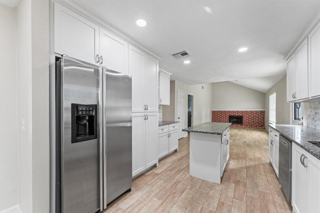 4519 Pioneer Trail, Sugar Land, Texas image 11