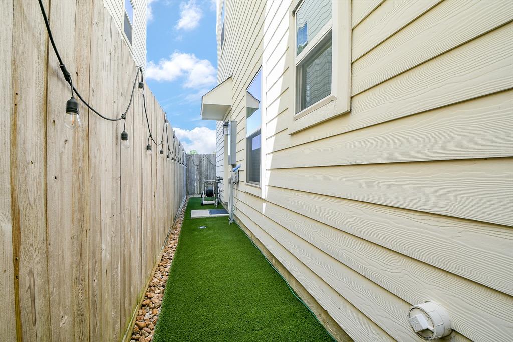 872 Wakefield Drive #A, Houston, Texas image 8