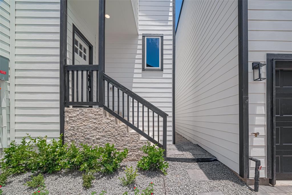 1340 W 24th Street