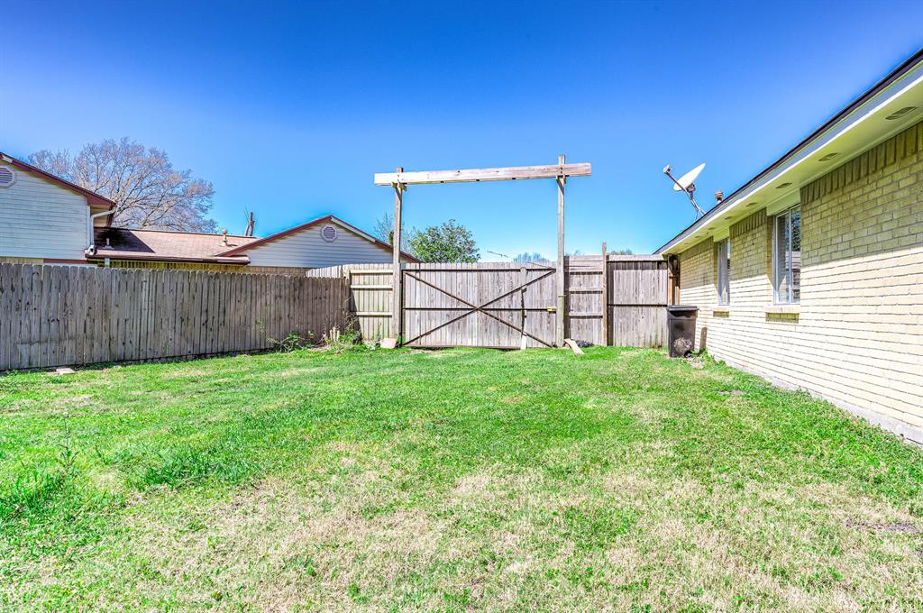 308 Cherry Court, La Porte, Texas image 41