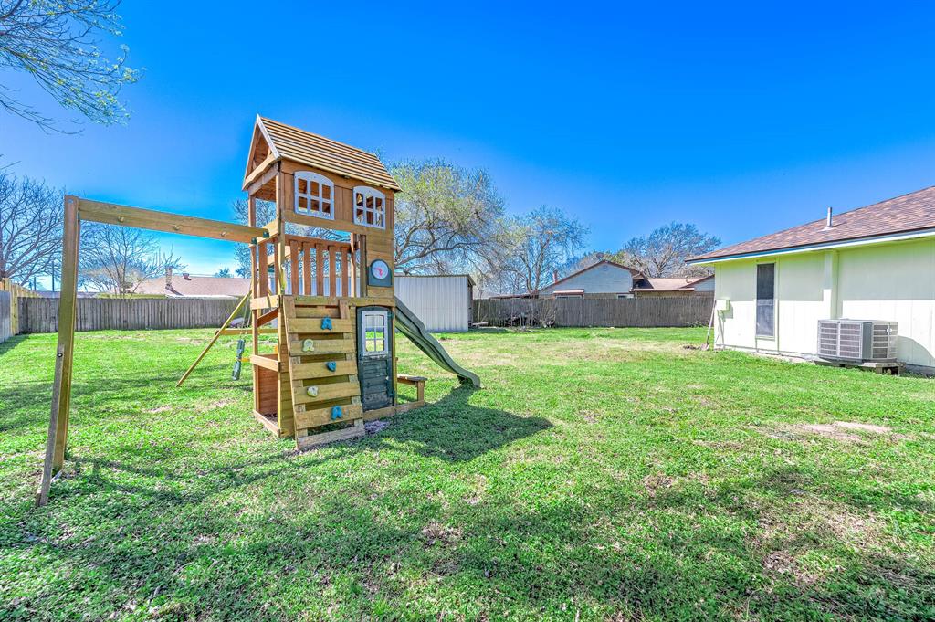 308 Cherry Court, La Porte, Texas image 38