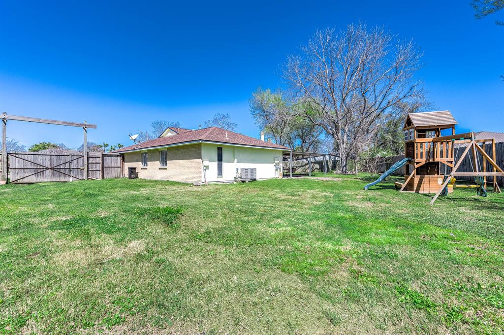 308 Cherry Court, La Porte, Texas image 44