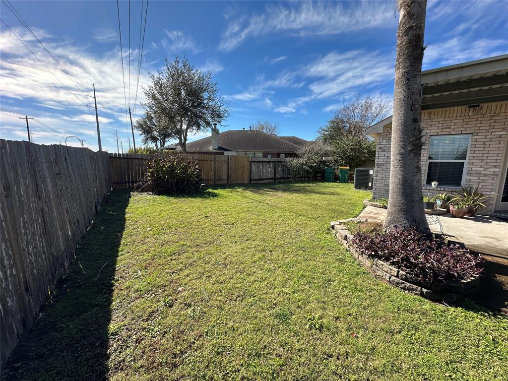 149 Silver Lake Court, La Marque, Texas image 19