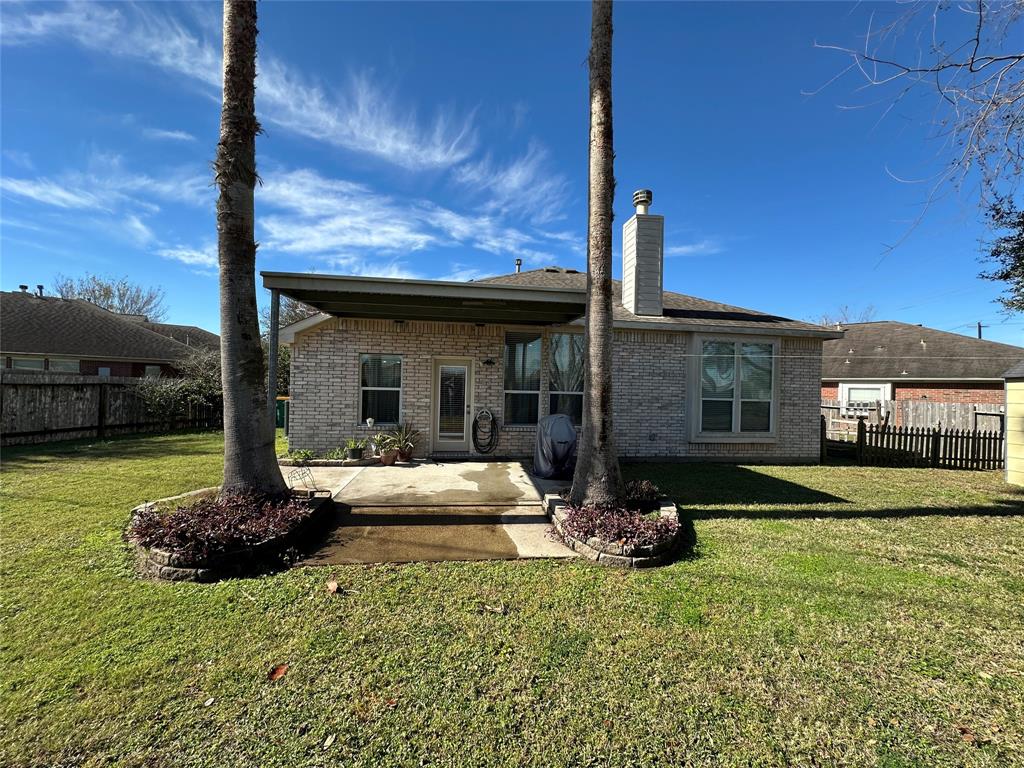 149 Silver Lake Court, La Marque, Texas image 18