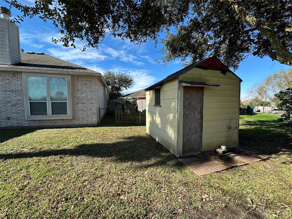 149 Silver Lake Court, La Marque, Texas image 20