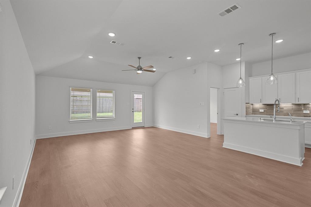 22486 Birchfield Grove Lane, New Caney, Texas image 3
