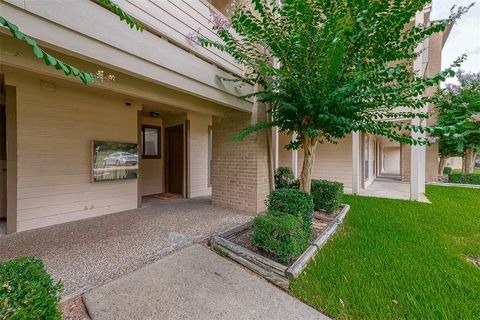 A home in Conroe