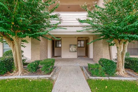 A home in Conroe