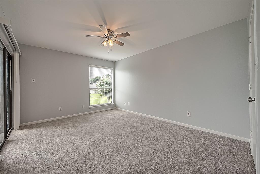 110 D Lakeview Terrace Ter #110D, Conroe, Texas image 28