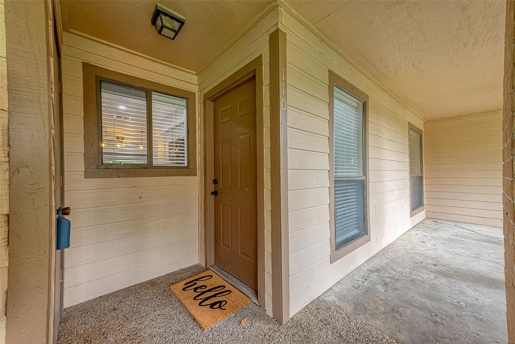 110 D Lakeview Terrace Ter #110D, Conroe, Texas image 4