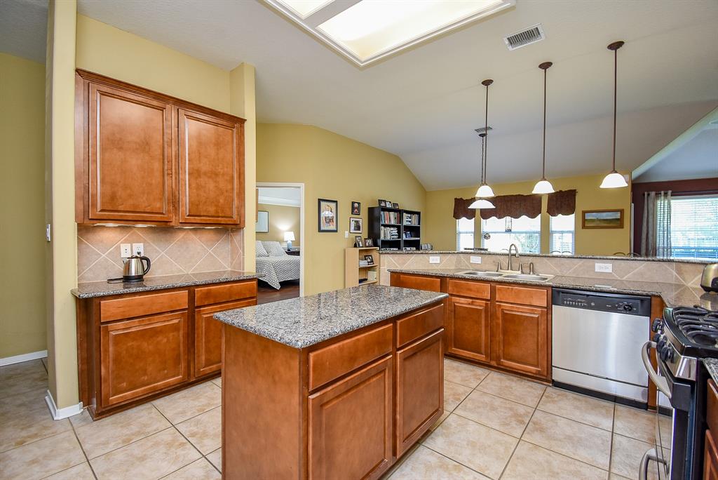 property-search 3 1619 Anna Mills Court