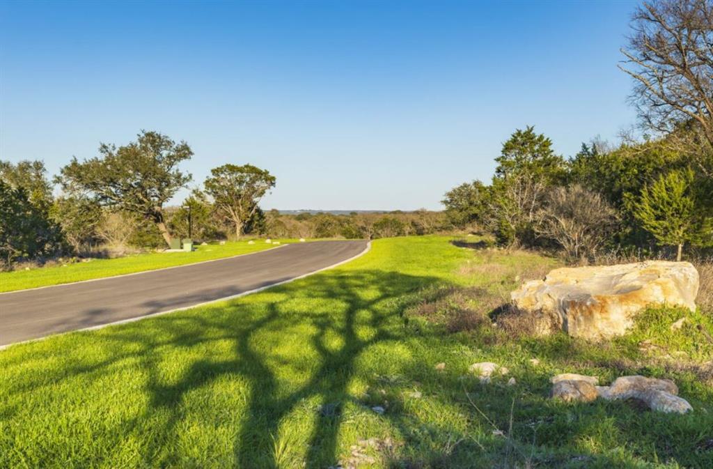 208 Spicewood Trail Drive, Spicewood, Texas image 7