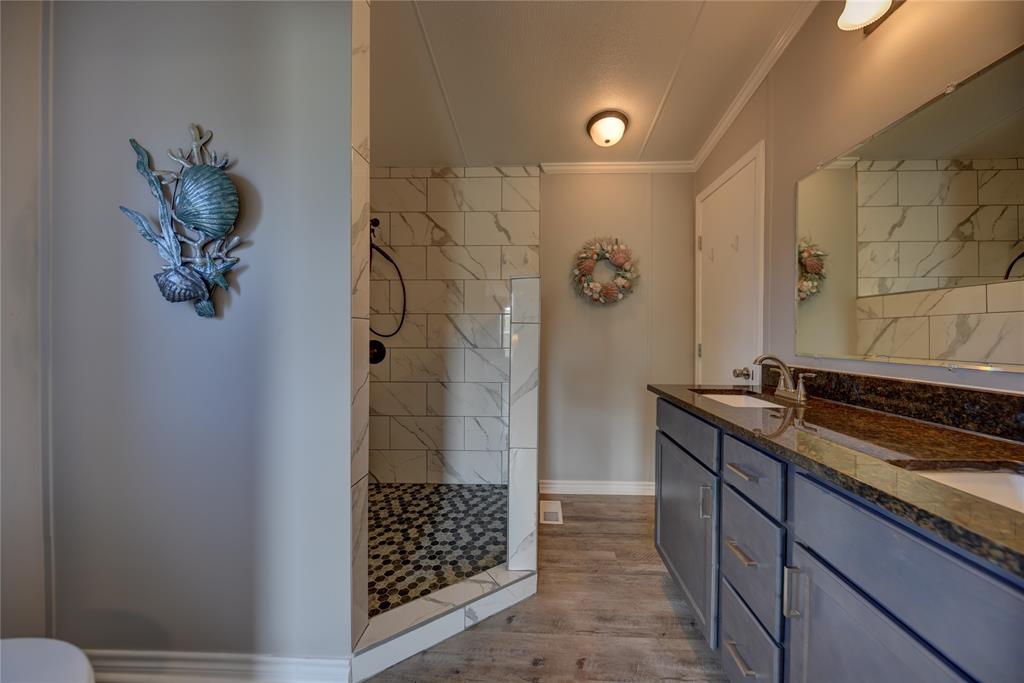 340 Alvina Ulich Street, Somerville, Texas image 12