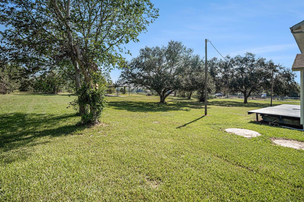 16819 Keith Circle, Alvin, Texas image 38