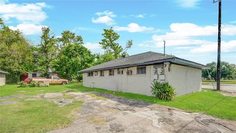 2401 Lockwood Drive Houston TX 77020