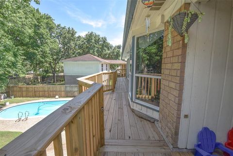 A home in Nassau Bay