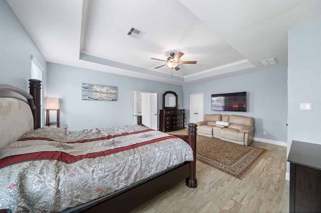 2553 Valencia Cove, League City, Texas image 14