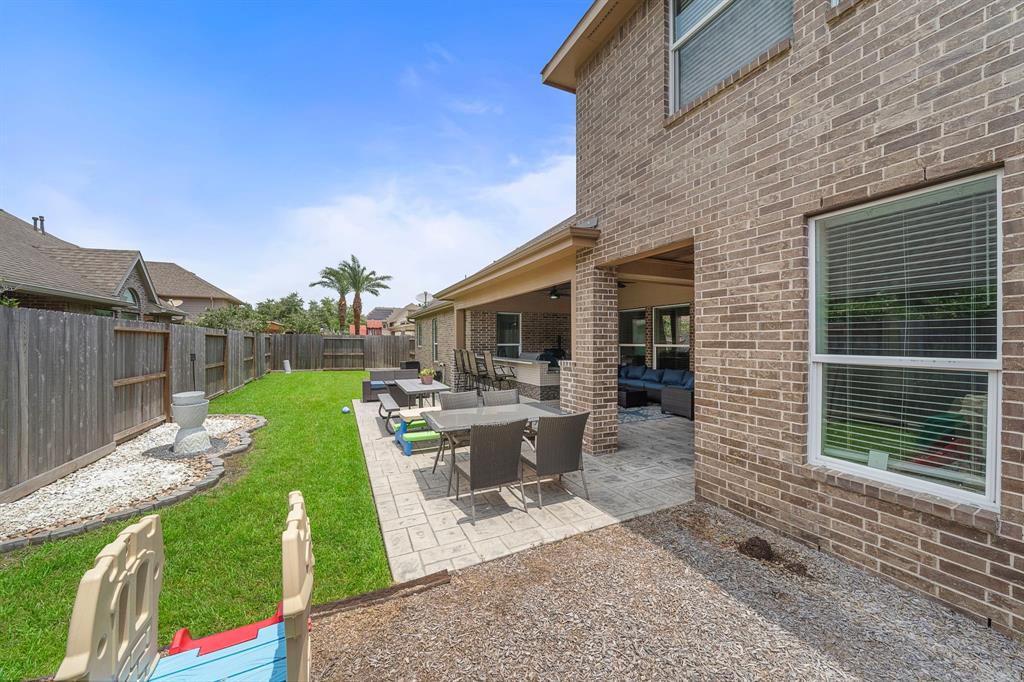 2553 Valencia Cove, League City, Texas image 33