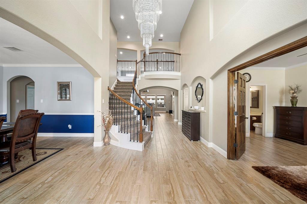 2553 Valencia Cove, League City, Texas image 6
