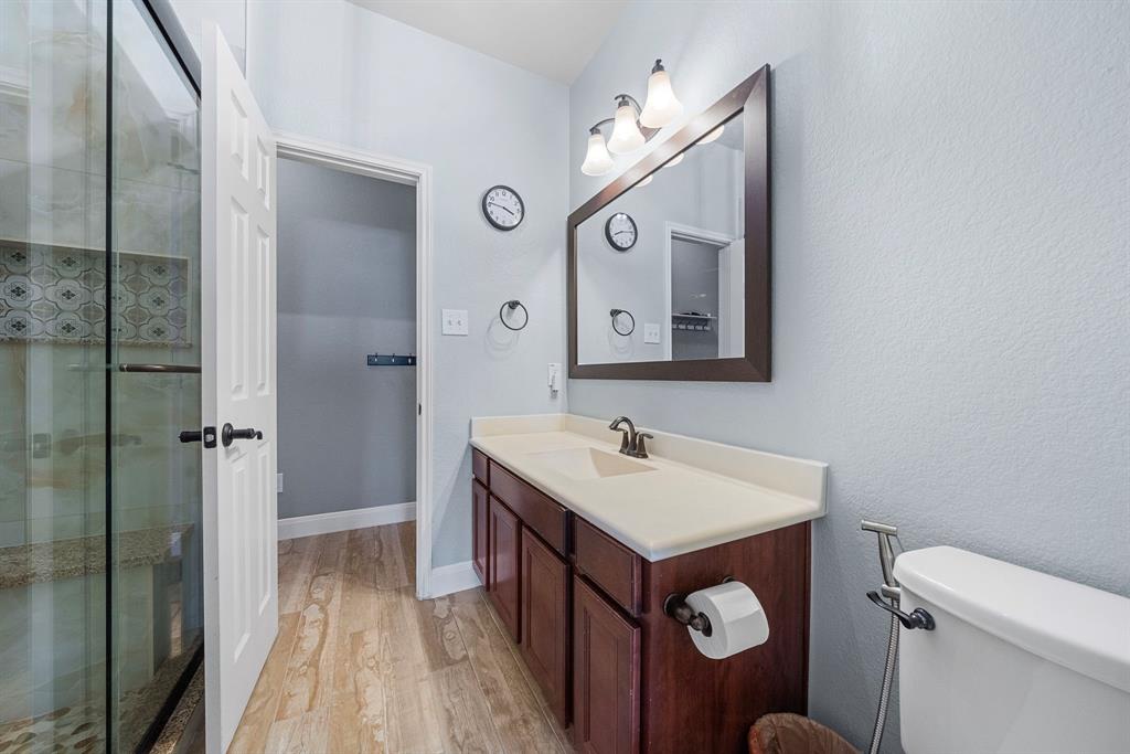 2553 Valencia Cove, League City, Texas image 12