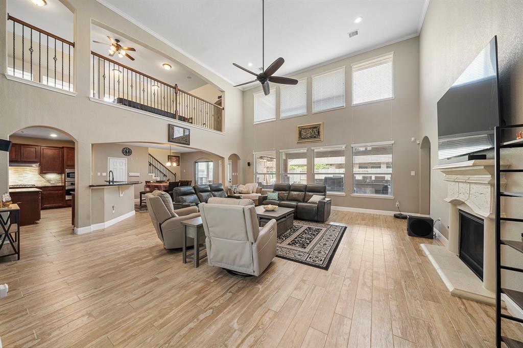 2553 Valencia Cove