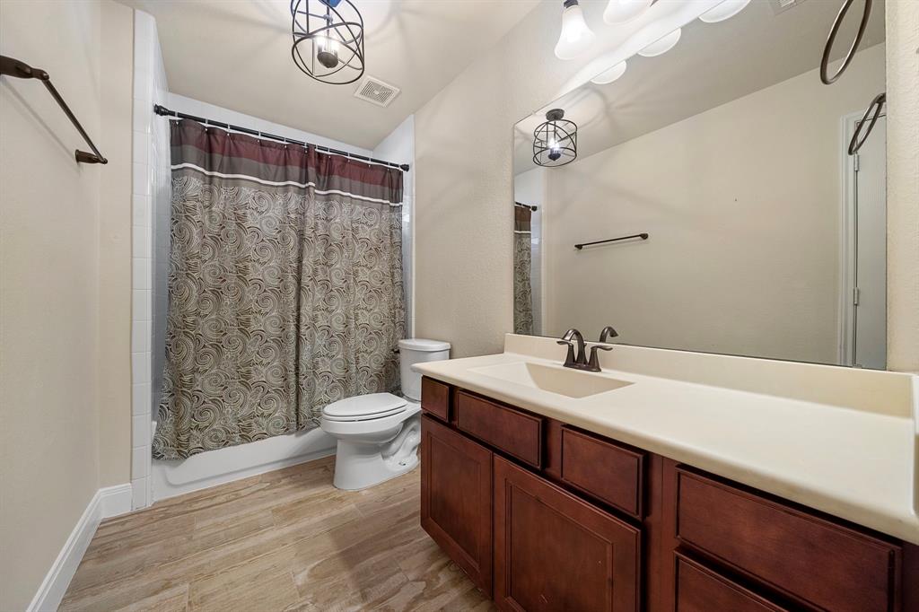 2553 Valencia Cove, League City, Texas image 21