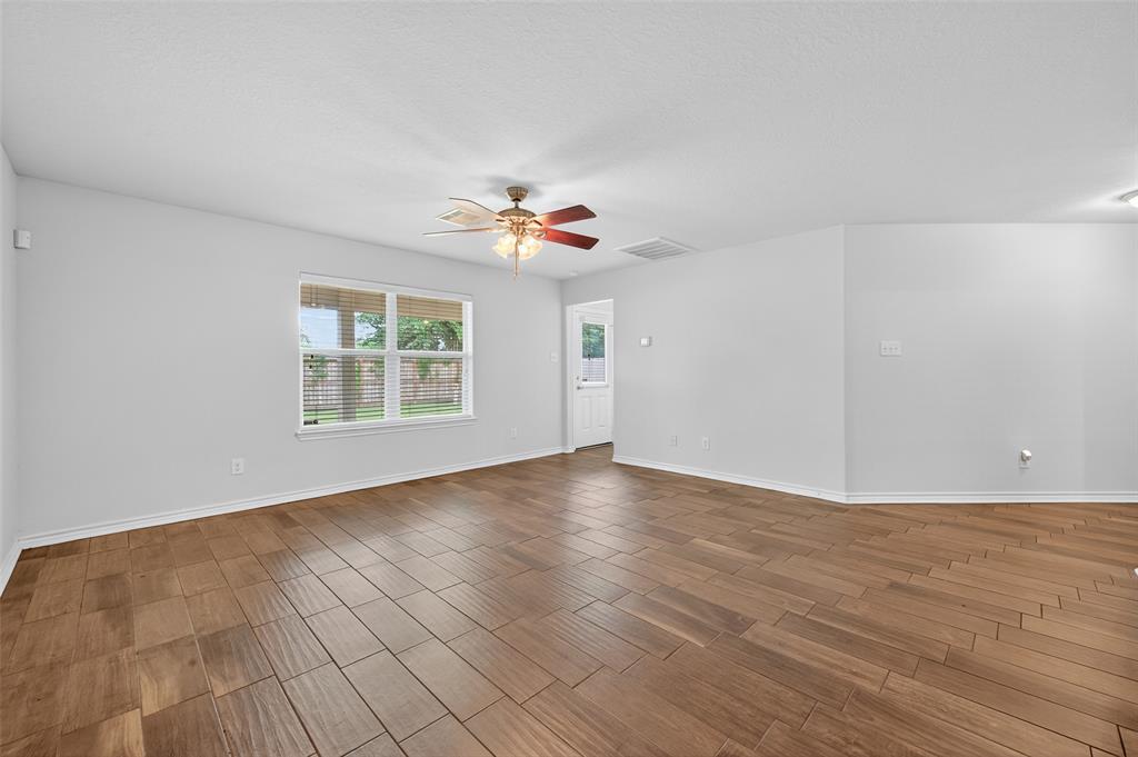 Houston, Texas 77044, United States, 3 Bedrooms Bedrooms, ,2 BathroomsBathrooms,Residential,Active,171510