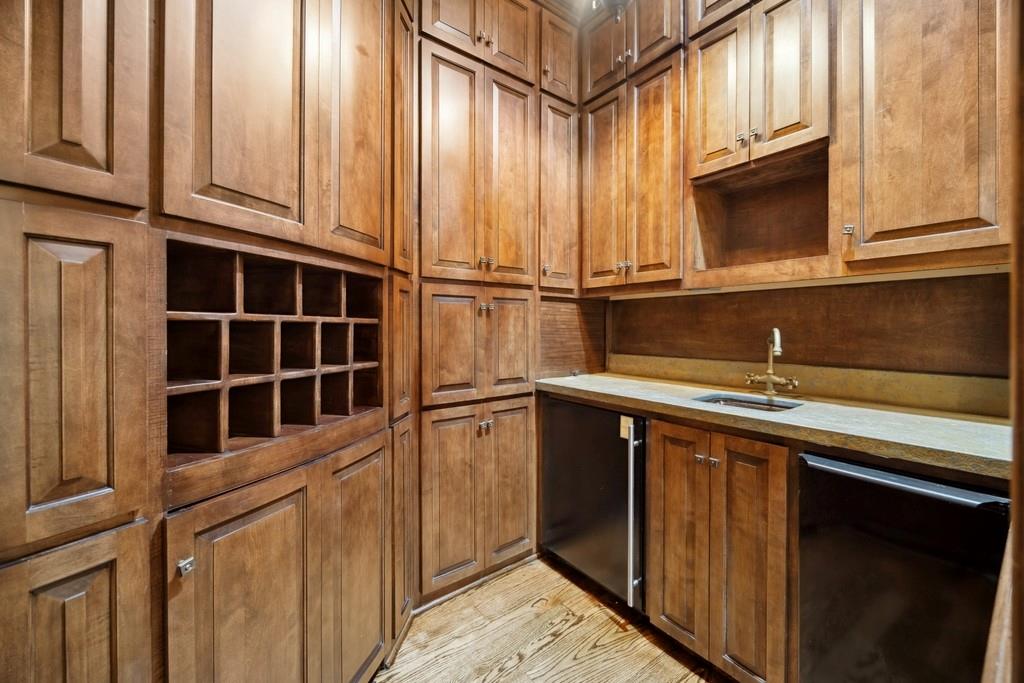 5681 Bordley Drive, Houston, Texas image 9