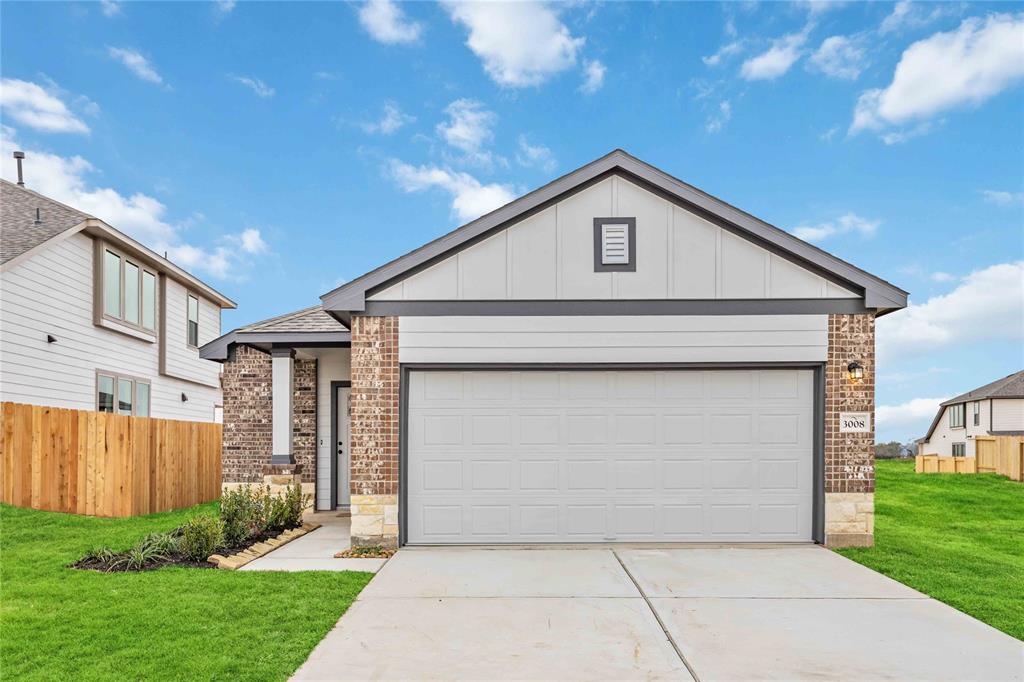 3008 Plateau Drive, Brookshire, Texas image 1