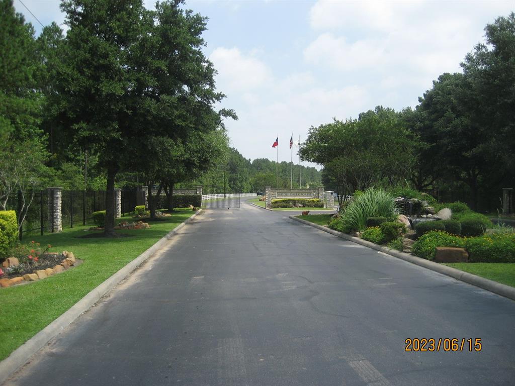 30079 Round Up Drive, Waller, Texas image 4