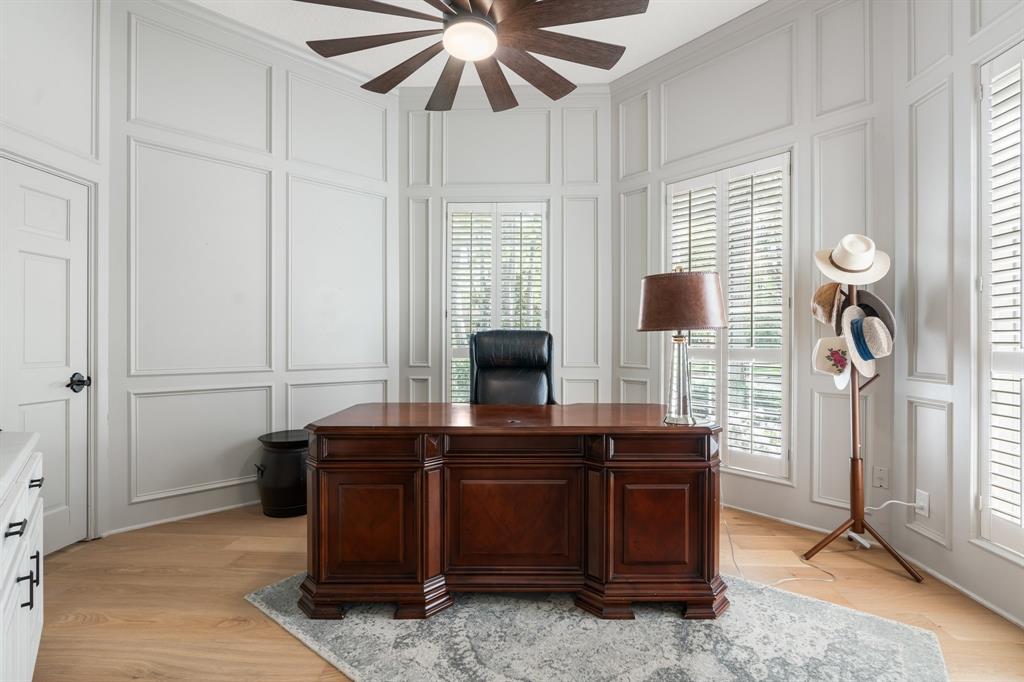 101 W Wedgemere Circle, The Woodlands, Texas image 7