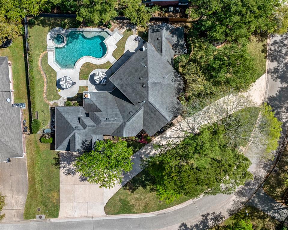 101 W Wedgemere Circle, The Woodlands, Texas image 33